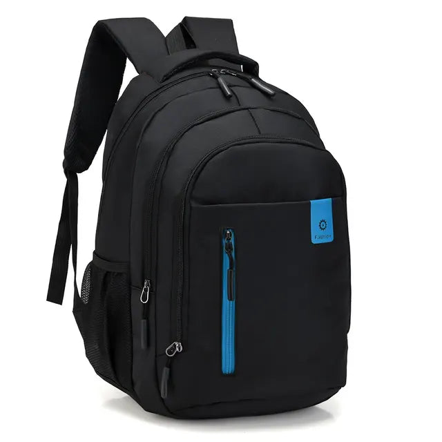 AquaPack | Wasserfeste und vielseitige Laptop-Rucksacktasche3