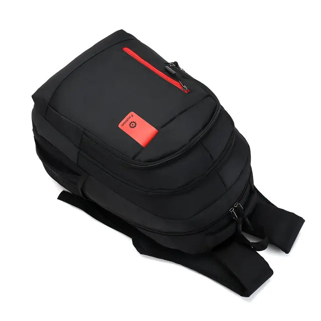 AquaPack | Wasserfeste und vielseitige Laptop-Rucksacktasche8