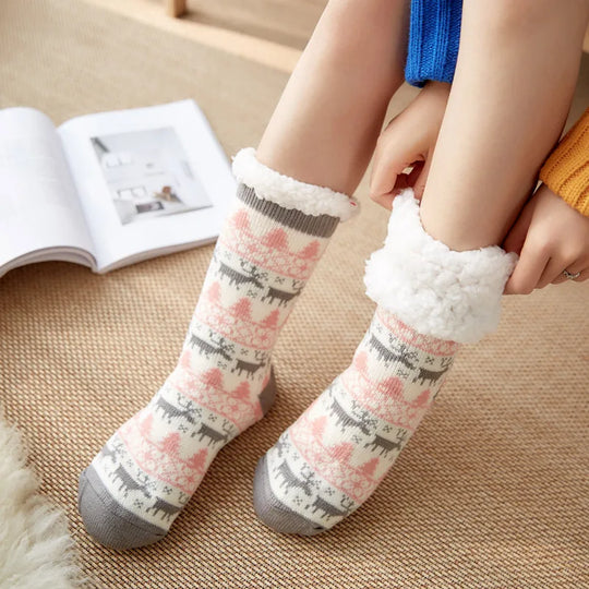 FuzzyWarm | Flauschige Winter-Plüschsocken für Damen1