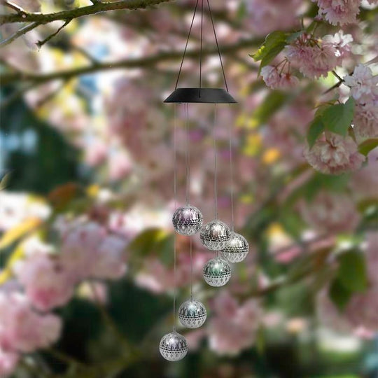 LumiSphere | Solarbetriebenes Metall-Windspiel3