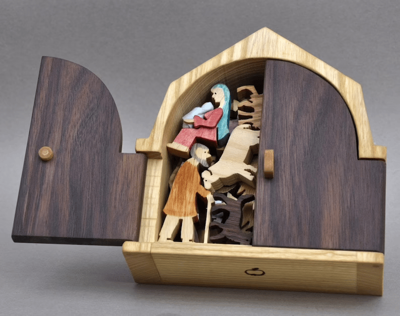 NativityGlow | Handgefertigte Weihnachtskrippe aus Holz4