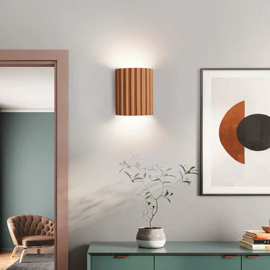 LumiBright | Elegante LED-Wandlampe mit geschwungenem Design